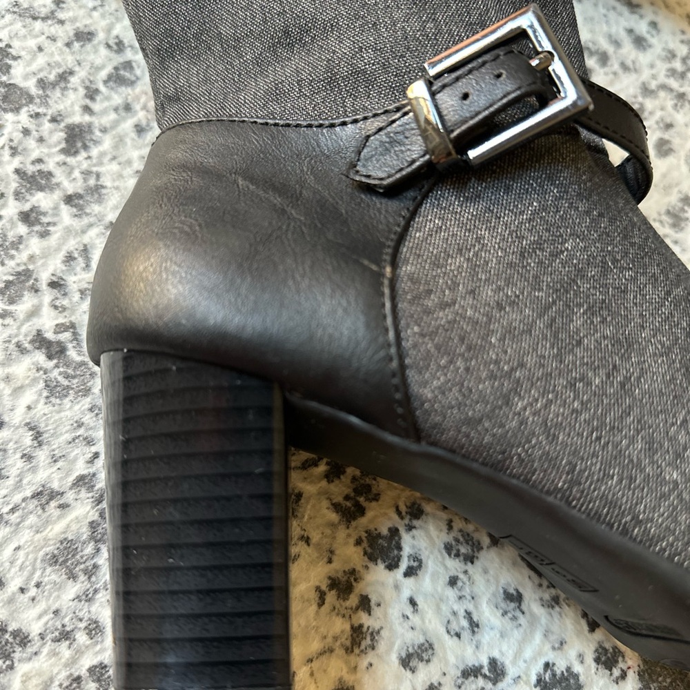 Aerosoles Color-Block Chunky Heel Ankle Boots - image 6